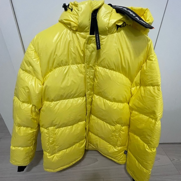 (NEW) Aritzia The Super Puff Original Size L - Picture 3 of 4